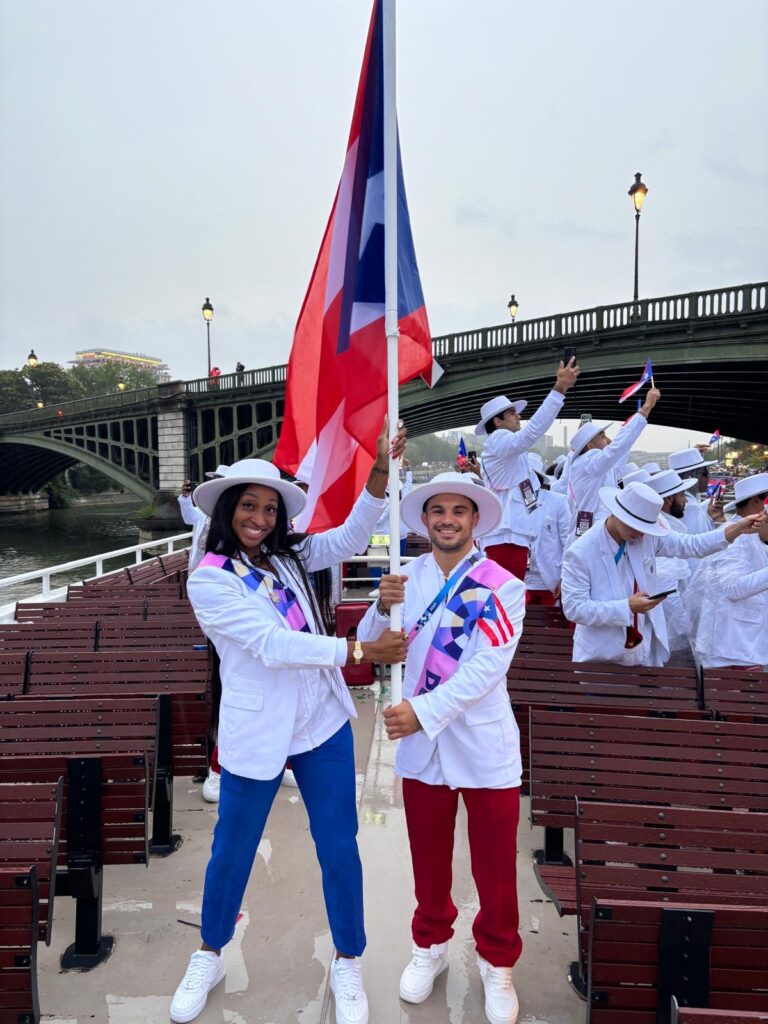 Jasmine Camacho Quinn y Sebastián Rivera, medallistas de París 2024, encabezan la celebración de los logros de Puerto Rico en los concluidos Juegos Olímpicos. (COPUR)