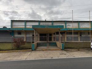 La Escuela Municipal de Deportes estará localizada en la antigua Escuela Julia de Burgos, en la comunidad La Central.