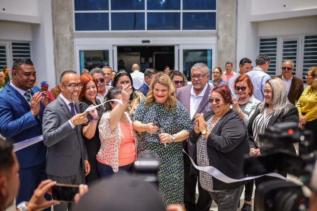 Inauguran en Arecibo la Égida Sagrado Corazón con 120 viviendas seguras para adultos mayores