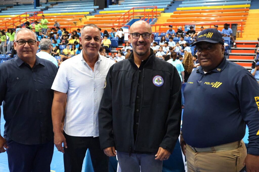 El alcalde del pueblo, José Aníbal Meléndez Méndez, fungió como anfitrión del evento y destacó la importancia de iniciativas como esta para la protección y bienestar de las comunidades.