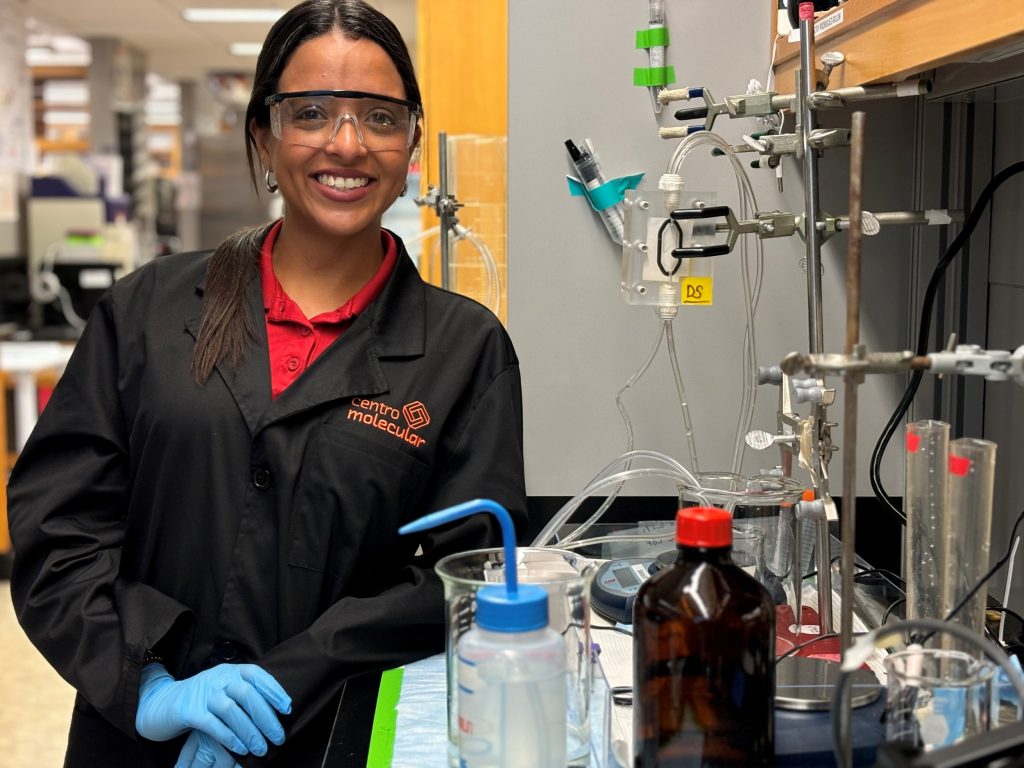 Estudiante doctoral Alondra Rodriguez Rolon seleccionada por el Departamento de Energia de EEUU en prestigioso programa de investigacion